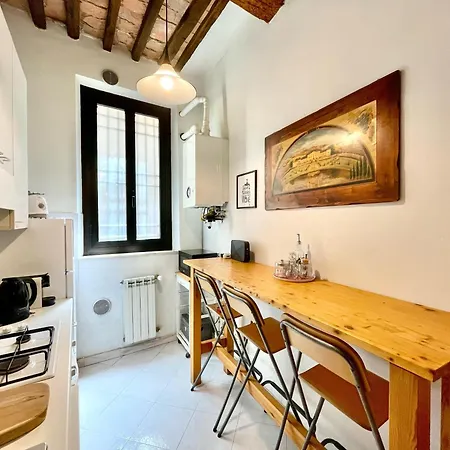 Apartment Casa Lu15, Cozy Centro Storico Siena