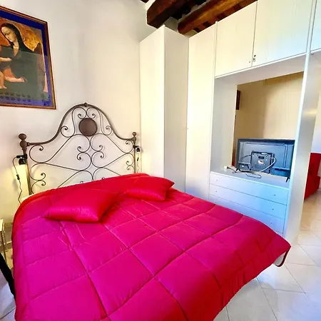 Casa Lu15, Cozy Centro Storico Apartment Siena